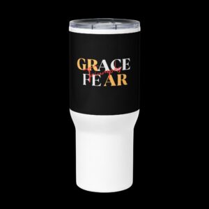 Travel mug with a handle